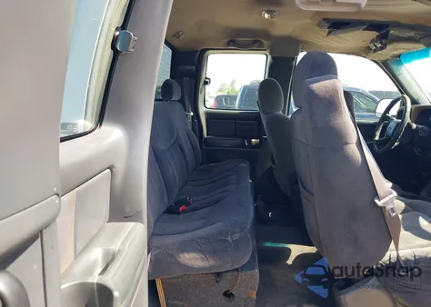 2000 Chevrolet Silverado 1500 Ls из США, поврежденный, VIN 1GCEC19V7YZ294490